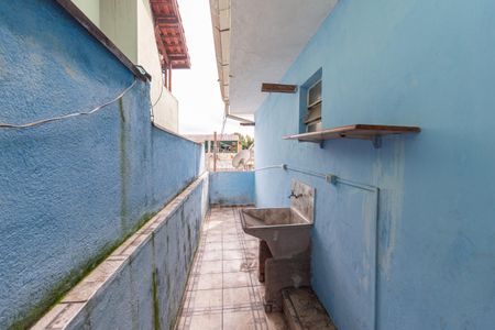 Casa à venda com 160m², 4 quartos e 2 vagas Casa à venda com 160m², 4 quartos e 2 vagasÁrea de serviço