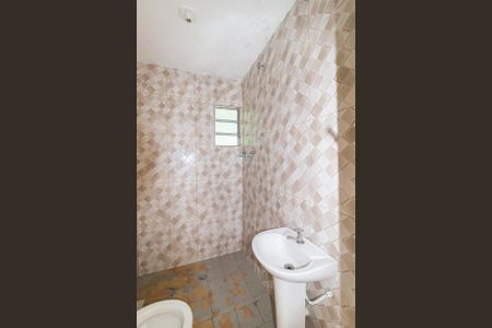 Casa à venda com 160m², 4 quartos e 2 vagas Casa à venda com 160m², 4 quartos e 2 vagasBanheiro