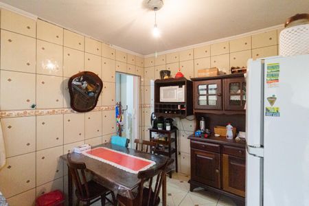 Casa à venda com 160m², 4 quartos e 2 vagas Casa à venda com 160m², 4 quartos e 2 vagasCozinha