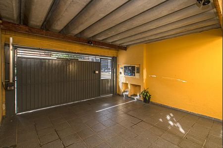 Casa à venda com 165m², 3 quartos e 2 vagas Casa à venda com 165m², 3 quartos e 2 vagasGaragem