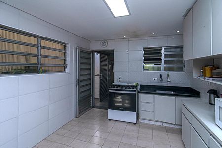 Casa à venda com 165m², 3 quartos e 2 vagas Casa à venda com 165m², 3 quartos e 2 vagasCozinha