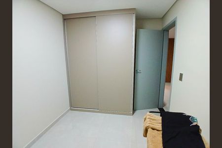 Apartamento à venda com 54m², 2 quartos e 2 vagasQuarto 2