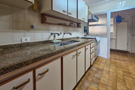 Apartamento para alugar com 140m², 3 quartos e 2 vagascozinha