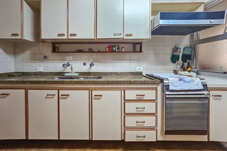 Apartamento para alugar com 140m², 3 quartos e 2 vagascozinha