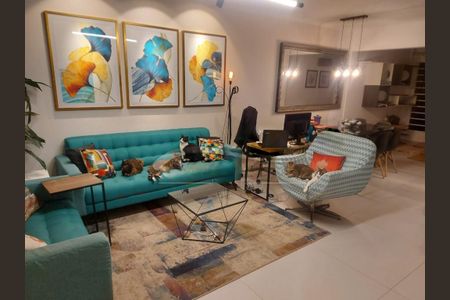 Casa à venda com 3 quartos, 120m² em Cidade Vargas, São Paulo