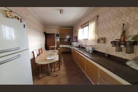 Casa à venda com 4 quartos, 400m² em Vila da Saúde, São Paulo