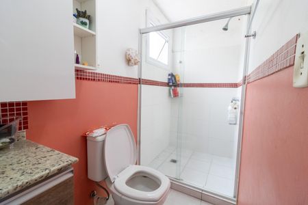 Casa de condomínio à venda com 175m², 3 quartos e 2 vagasBanheiro da Suíte