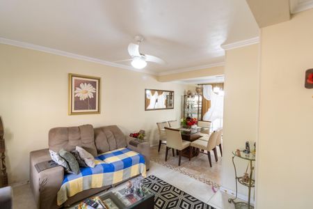 Casa de condomínio à venda com 175m², 3 quartos e 2 vagasSala