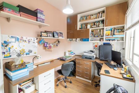 Casa de condomínio à venda com 175m², 3 quartos e 2 vagasQuarto 1