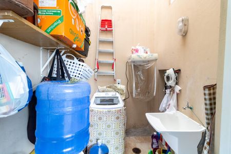 Casa de condomínio à venda com 175m², 3 quartos e 2 vagasÁrea de Serviço