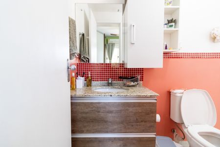 Casa de condomínio à venda com 175m², 3 quartos e 2 vagasBanheiro da Suíte