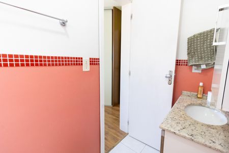 Casa de condomínio à venda com 175m², 3 quartos e 2 vagasBanheiro da Suíte