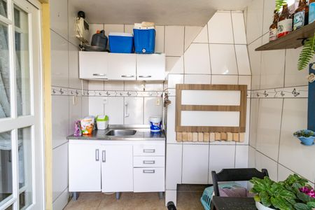 Casa de condomínio à venda com 175m², 3 quartos e 2 vagasChurrasqueira