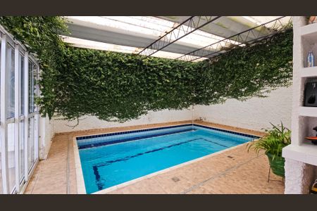 Casa à venda com 300m², 3 quartos e 3 vagasPiscina