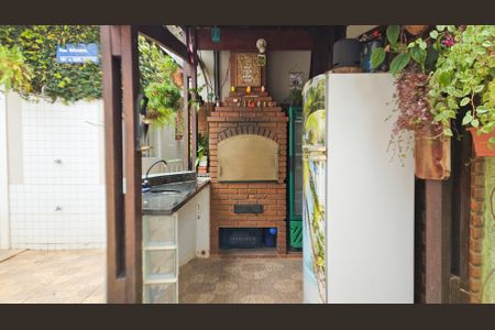 Casa à venda com 300m², 3 quartos e 3 vagasChurrasqueira