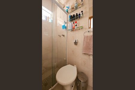 Casa à venda com 300m², 3 quartos e 3 vagasBanheiro 2