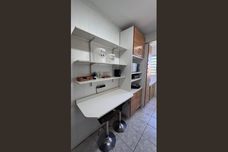 Apartamento à venda com 77m², 2 quartos e 2 vagasCozinha