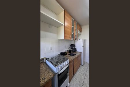 Apartamento à venda com 77m², 2 quartos e 2 vagasCozinha