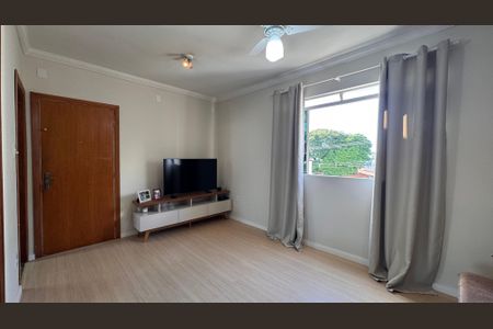 Apartamento à venda com 77m², 2 quartos e 2 vagasSala