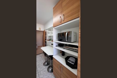 Apartamento à venda com 77m², 2 quartos e 2 vagasCozinha