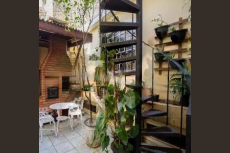 Casa à venda com 200m², 3 quartos e 2 vagas