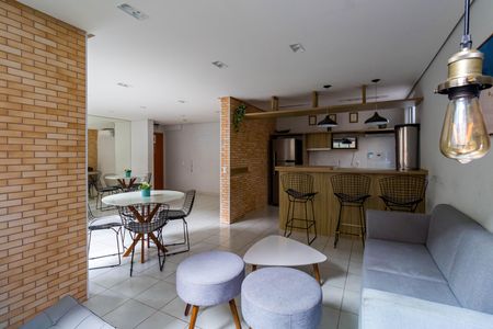 Apartamento para alugar com 44m², 2 quartos e 1 vaga Apartamento para alugar com 44m², 2 quartos e 1 vagaÁrea comum - Salão de festas