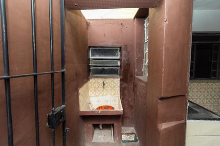 Casa à venda com 246m², 8 quartos e sem vagaÁrea de Serviço