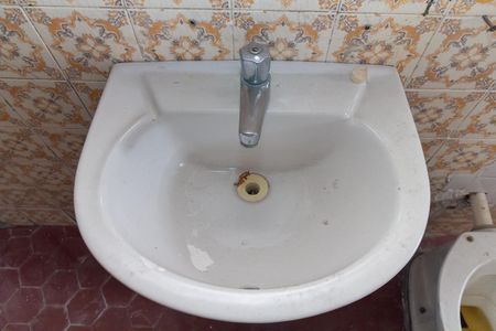 Casa à venda com 246m², 8 quartos e sem vagaBanheiro 4