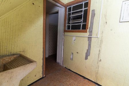 Casa à venda com 246m², 8 quartos e sem vagaÁrea de Serviço