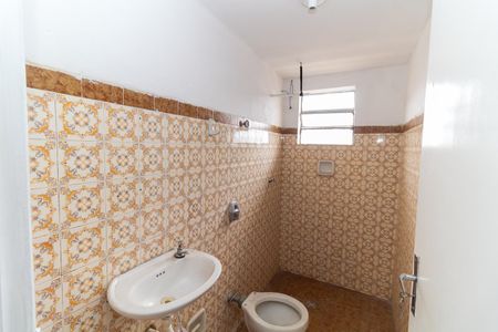 Casa à venda com 246m², 8 quartos e sem vagaBanheiro 2