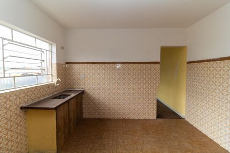 Casa à venda com 246m², 8 quartos e sem vagaCozinha