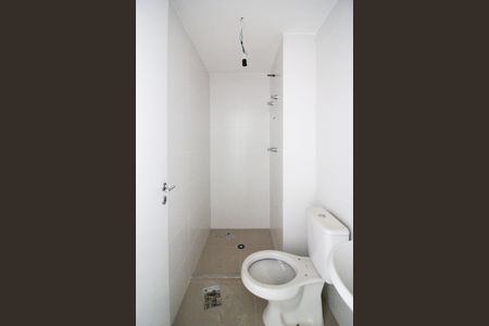 Apartamento à venda com 136m², 4 quartos e 2 vagas Apartamento à venda com 136m², 4 quartos e 2 vagasBanheiro de Serviço