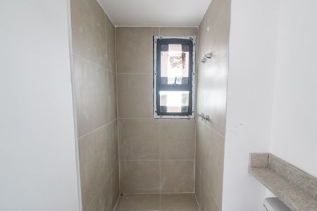 Apartamento à venda com 149m², 3 quartos e 2 vagas Apartamento à venda com 149m², 3 quartos e 2 vagasBanheiro da Suíte 1