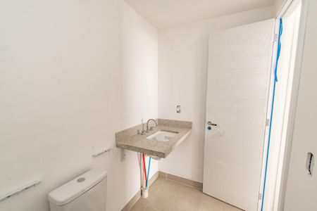 Apartamento à venda com 149m², 3 quartos e 2 vagas Apartamento à venda com 149m², 3 quartos e 2 vagasBanheiro da Suíte 2
