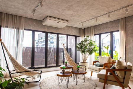 Studio para alugar com 25m², 1 quarto e 1 vaga Studio para alugar com 25m², 1 quarto e 1 vagaÁrea comum - espaço leitura