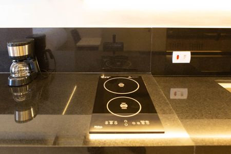 Studio para alugar com 25m², 1 quarto e 1 vaga Studio para alugar com 25m², 1 quarto e 1 vagaStudio - detalhe - fogão