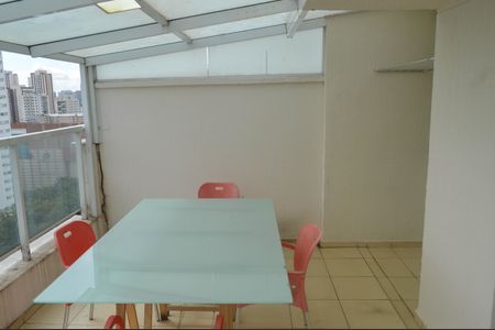 Apartamento à venda com 59m², 1 quarto e 2 vagas Apartamento à venda com 59m², 1 quarto e 2 vagasVaranda