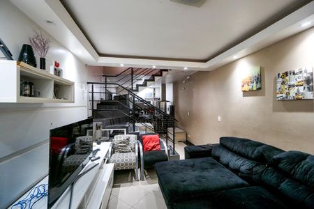 Casa à venda com 183m², 3 quartos e 3 vagas Casa à venda com 183m², 3 quartos e 3 vagasSala