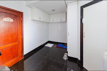 Apartamento à venda com 120m², 3 quartos e 2 vagasÁrea de serviço