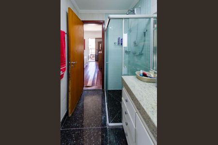 Apartamento à venda com 120m², 3 quartos e 2 vagasBanheiro suíte