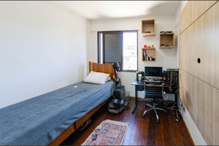 Apartamento à venda com 120m², 3 quartos e 2 vagasQuarto 2