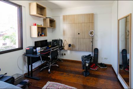 Apartamento à venda com 120m², 3 quartos e 2 vagasQuarto 2