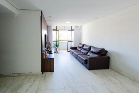 Apartamento à venda com 120m², 3 quartos e 2 vagasSala