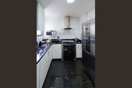 Apartamento à venda com 120m², 3 quartos e 2 vagasCozinha