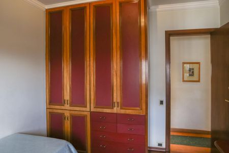 Apartamento à venda com 200m², 4 quartos e 3 vagas Apartamento à venda com 200m², 4 quartos e 3 vagasQuarto 1