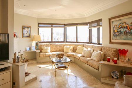 Apartamento à venda com 200m², 4 quartos e 3 vagas Apartamento à venda com 200m², 4 quartos e 3 vagasSala