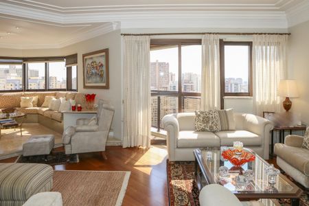 Sala de apartamento à venda com 4 quartos, 200m² em Sumaré, São Paulo