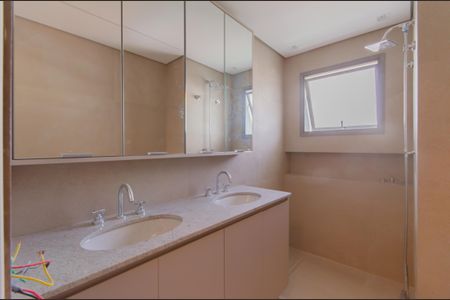 Apartamento para alugar com 144m², 3 quartos e 2 vagasBanheiro da Suíte 1