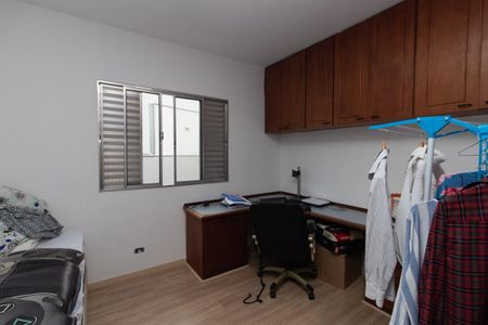 Casa à venda com 298m², 5 quartos e 2 vagas Casa à venda com 298m², 5 quartos e 2 vagasQuarto