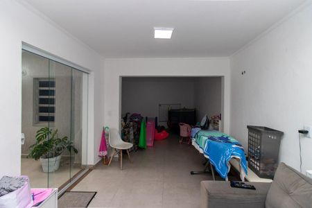 Casa à venda com 298m², 5 quartos e 2 vagas Casa à venda com 298m², 5 quartos e 2 vagasSala 2